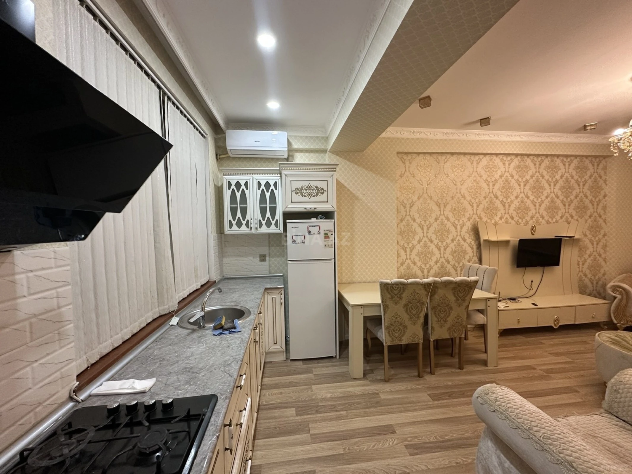 Kirayə verilir 2 otaqlı mənzil 58 m²