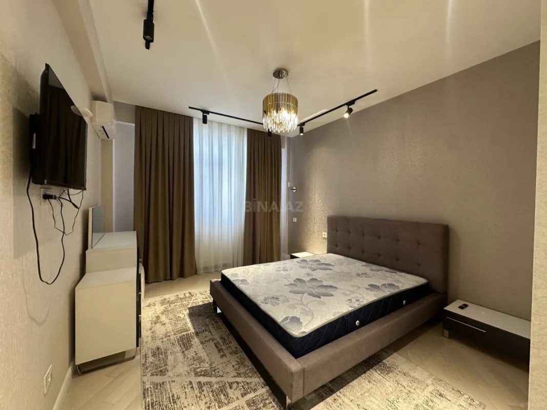 Kirayə verilir 2 otaqlı mənzil 85 m²