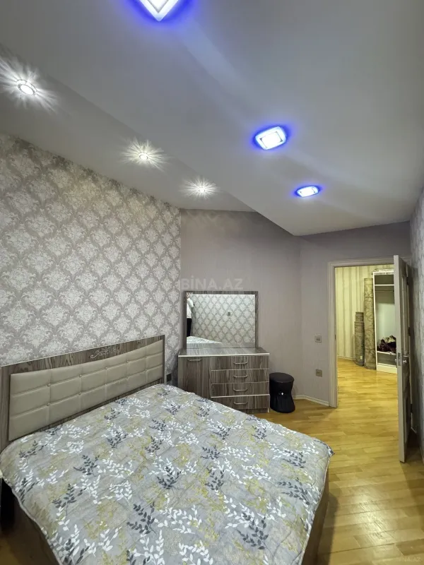 Kirayə verilir 2 otaqlı mənzil 60 m²