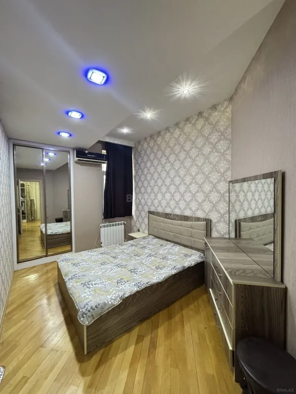 Kirayə verilir 2 otaqlı mənzil 60 m²