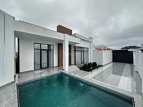 Satılır 4 otaqlı həyət evi 145 m²