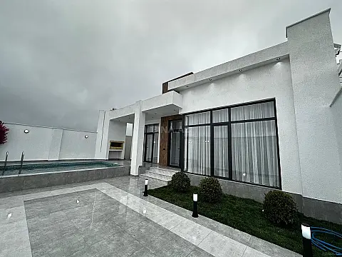Satılır 4 otaqlı həyət evi 145 m²