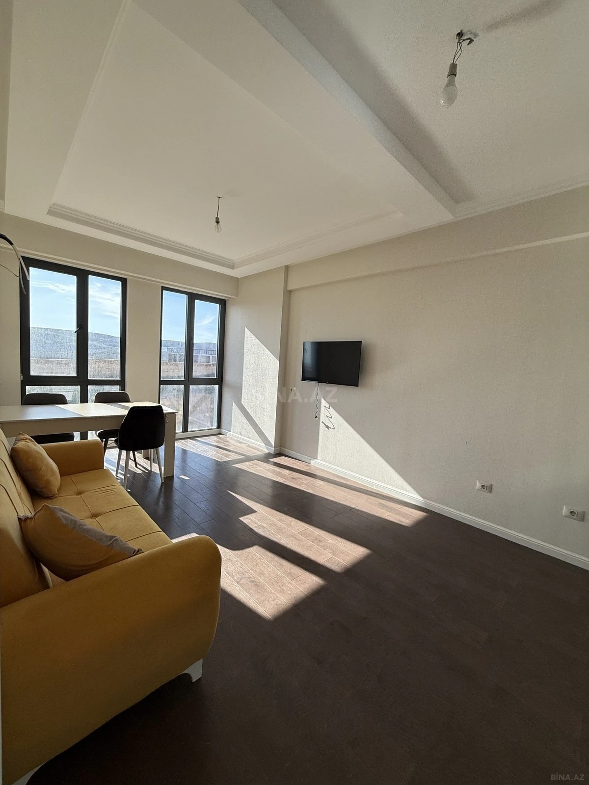 Kirayə verilir 2 otaqlı mənzil 55 m²