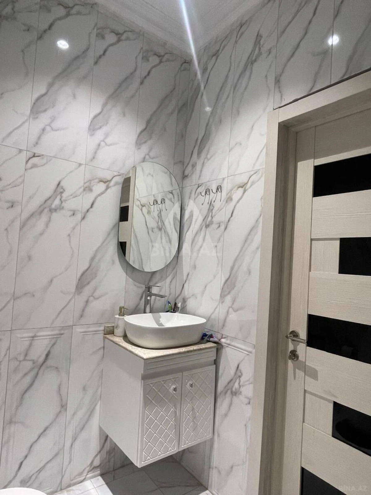 Kirayə verilir 3 otaqlı mənzil 100 m²