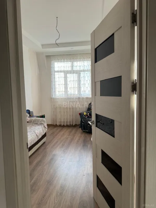 Kirayə verilir 3 otaqlı mənzil 100 m²