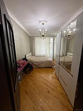 Satılır 3 otaqlı mənzil 118 m²