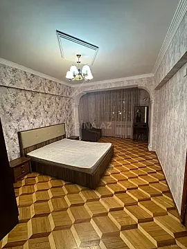 Satılır 3 otaqlı mənzil 85 m²