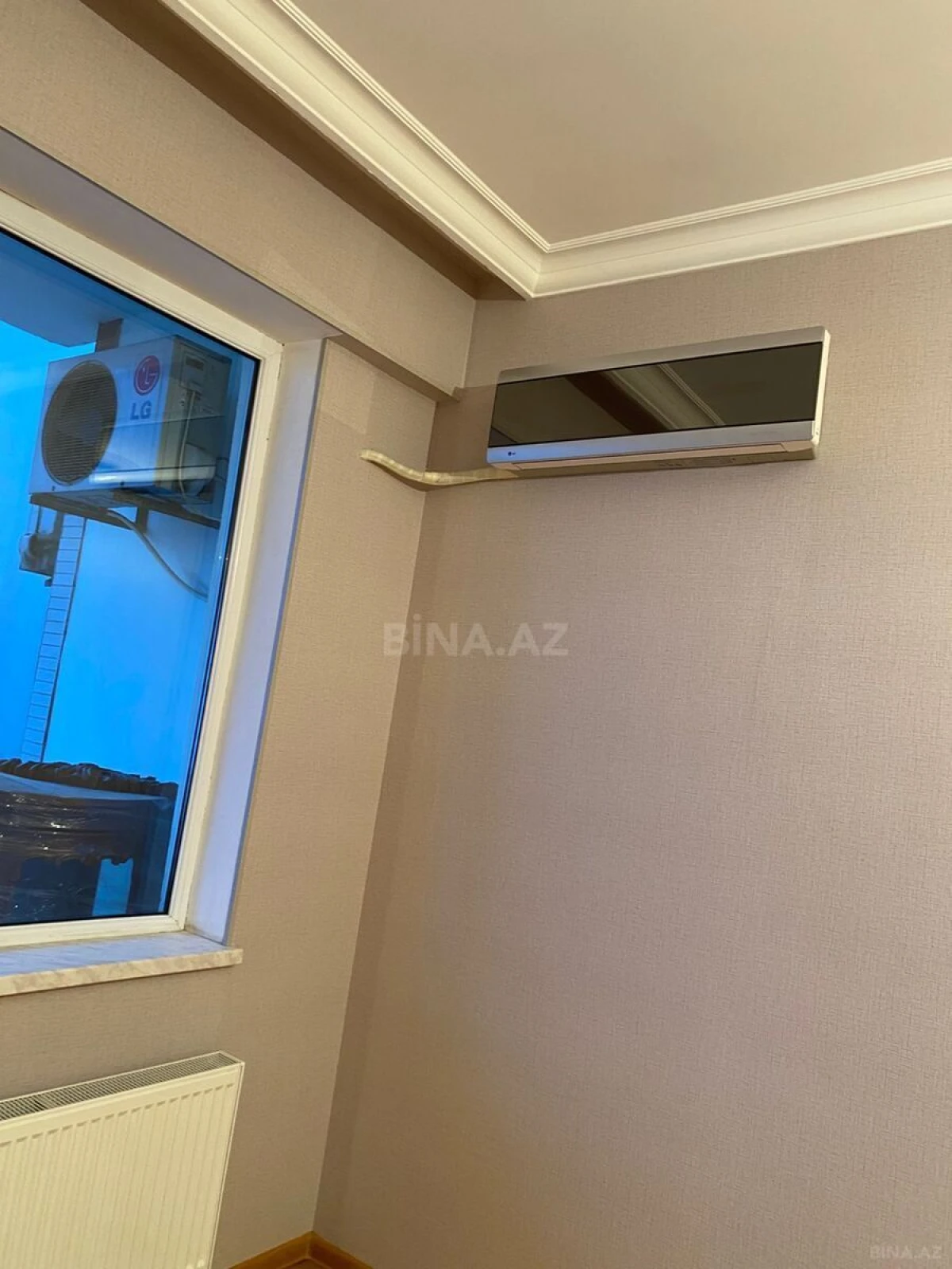 Satılır 2 otaqlı mənzil 87 m²