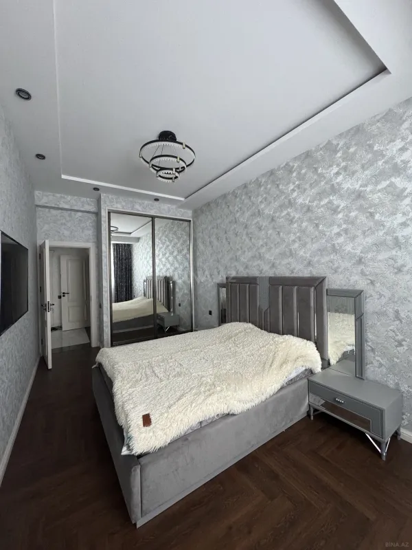 Kirayə verilir 2 otaqlı mənzil 80 m²
