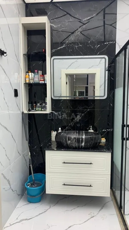 Kirayə verilir 2 otaqlı mənzil 80 m²