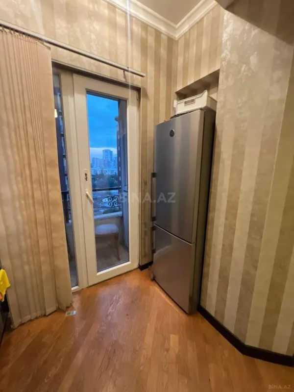 Satılır 3 otaqlı mənzil 95 m²