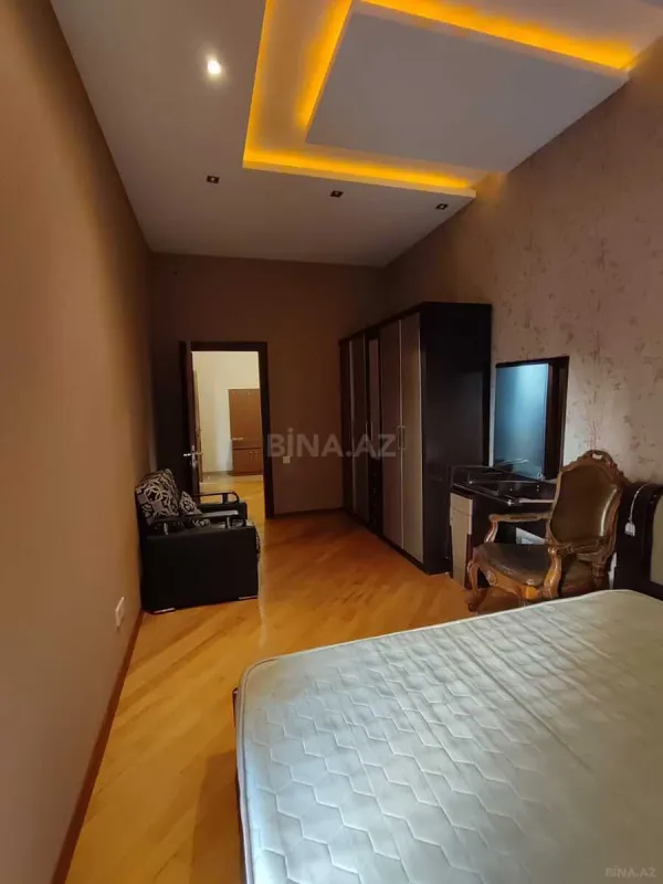Kirayə verilir 2 otaqlı mənzil 75 m²