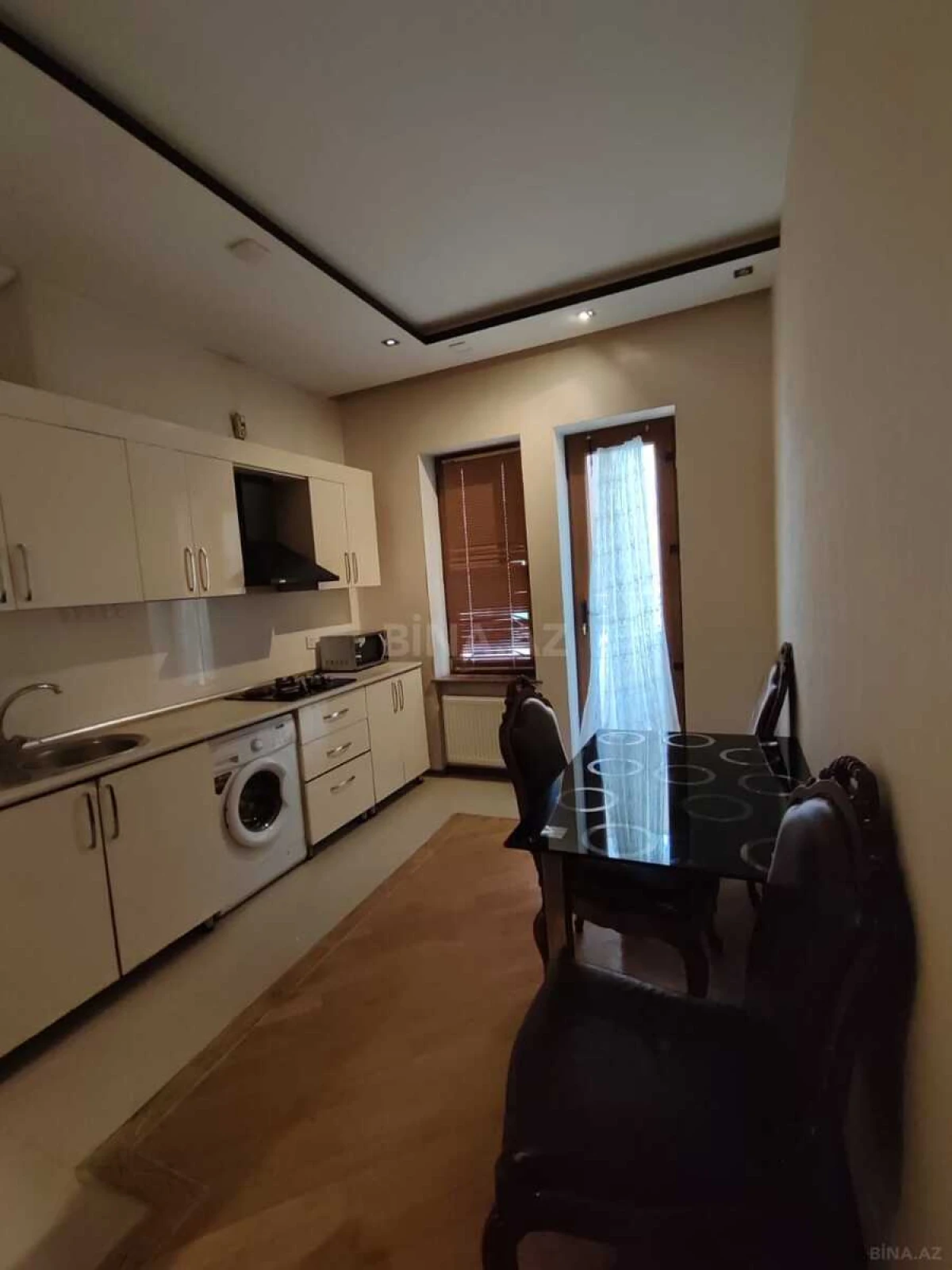 Kirayə verilir 2 otaqlı mənzil 75 m²