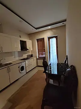 Kirayə verilir 2 otaqlı mənzil 75 m²