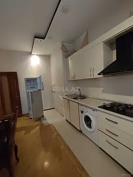 Kirayə verilir 2 otaqlı mənzil 75 m²