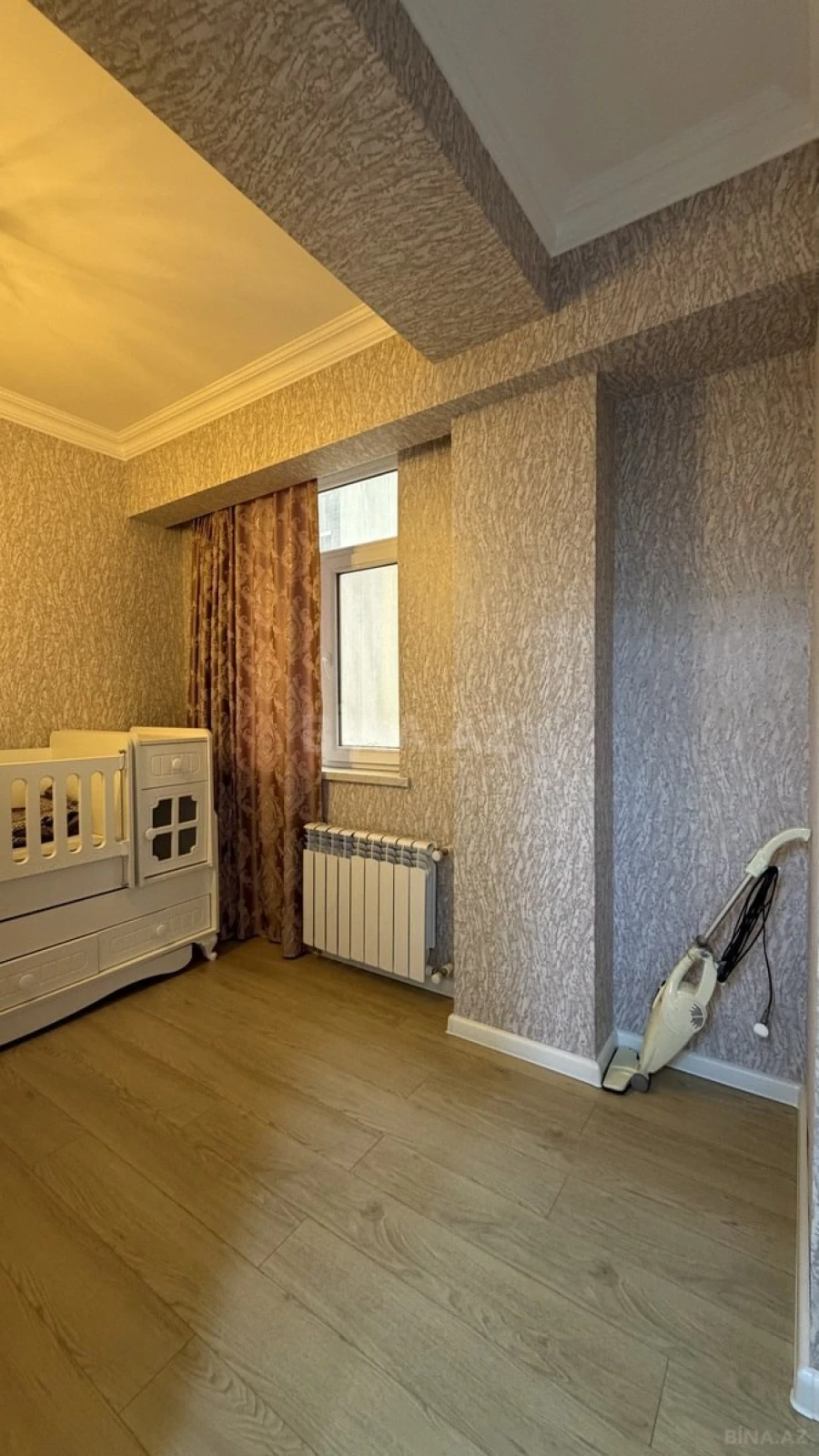 Satılır 3 otaqlı mənzil 83 m²