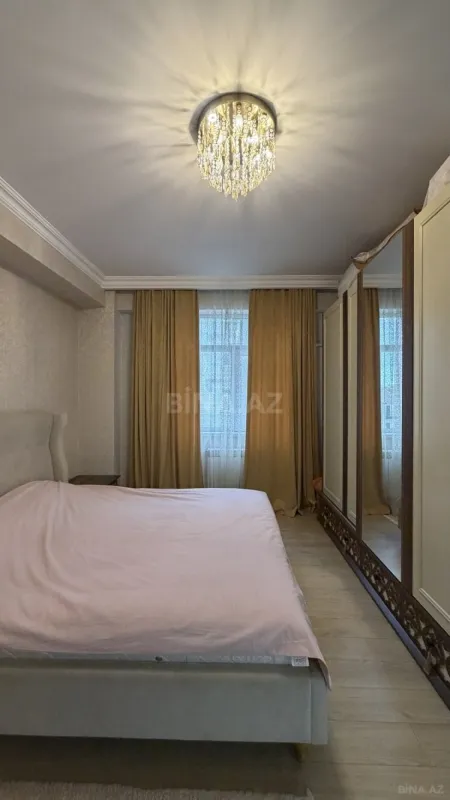 Satılır 3 otaqlı mənzil 83 m²
