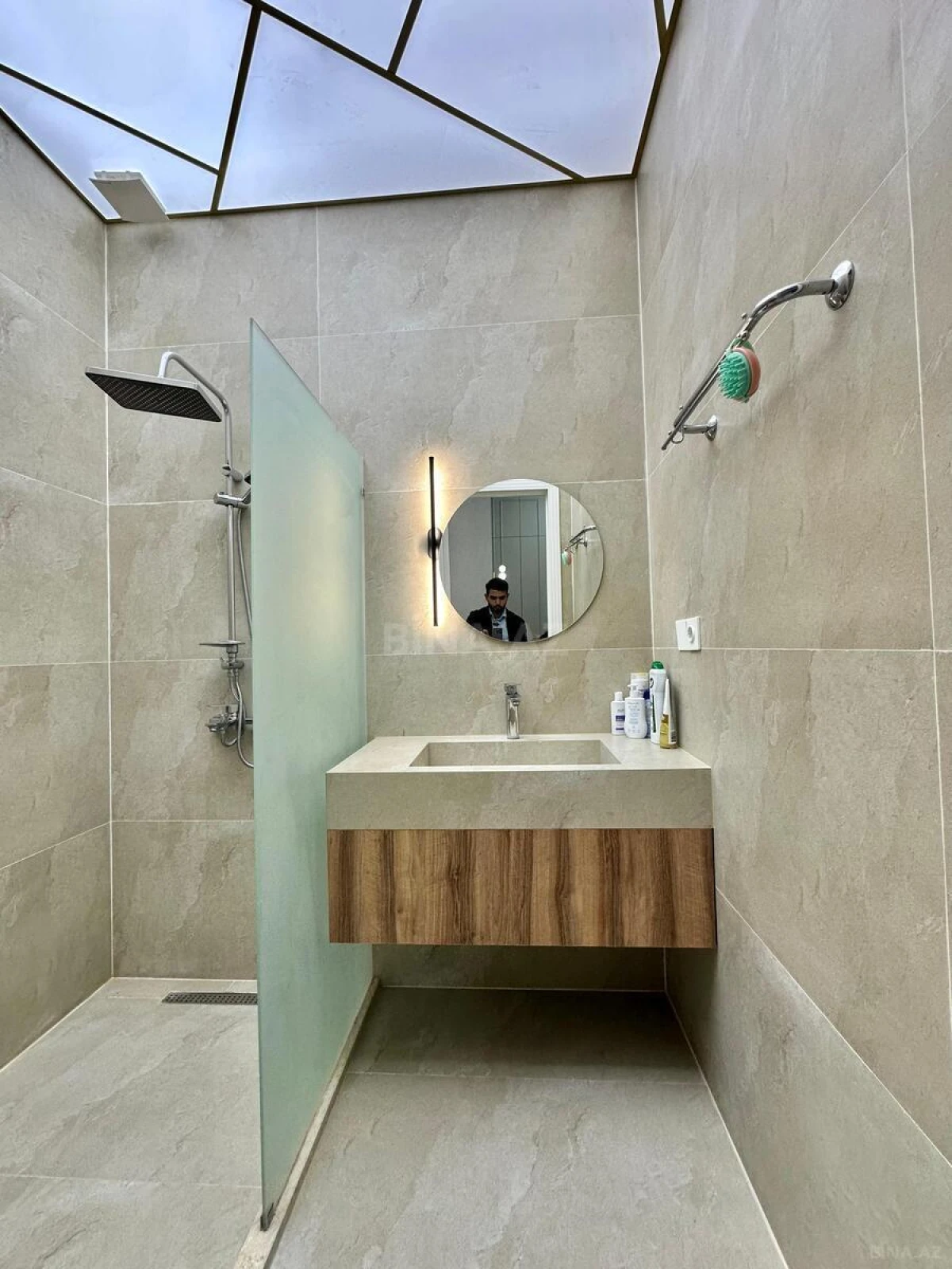 Satılır 3 otaqlı mənzil 125 m²