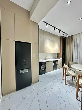 Satılır 3 otaqlı mənzil 125 m²