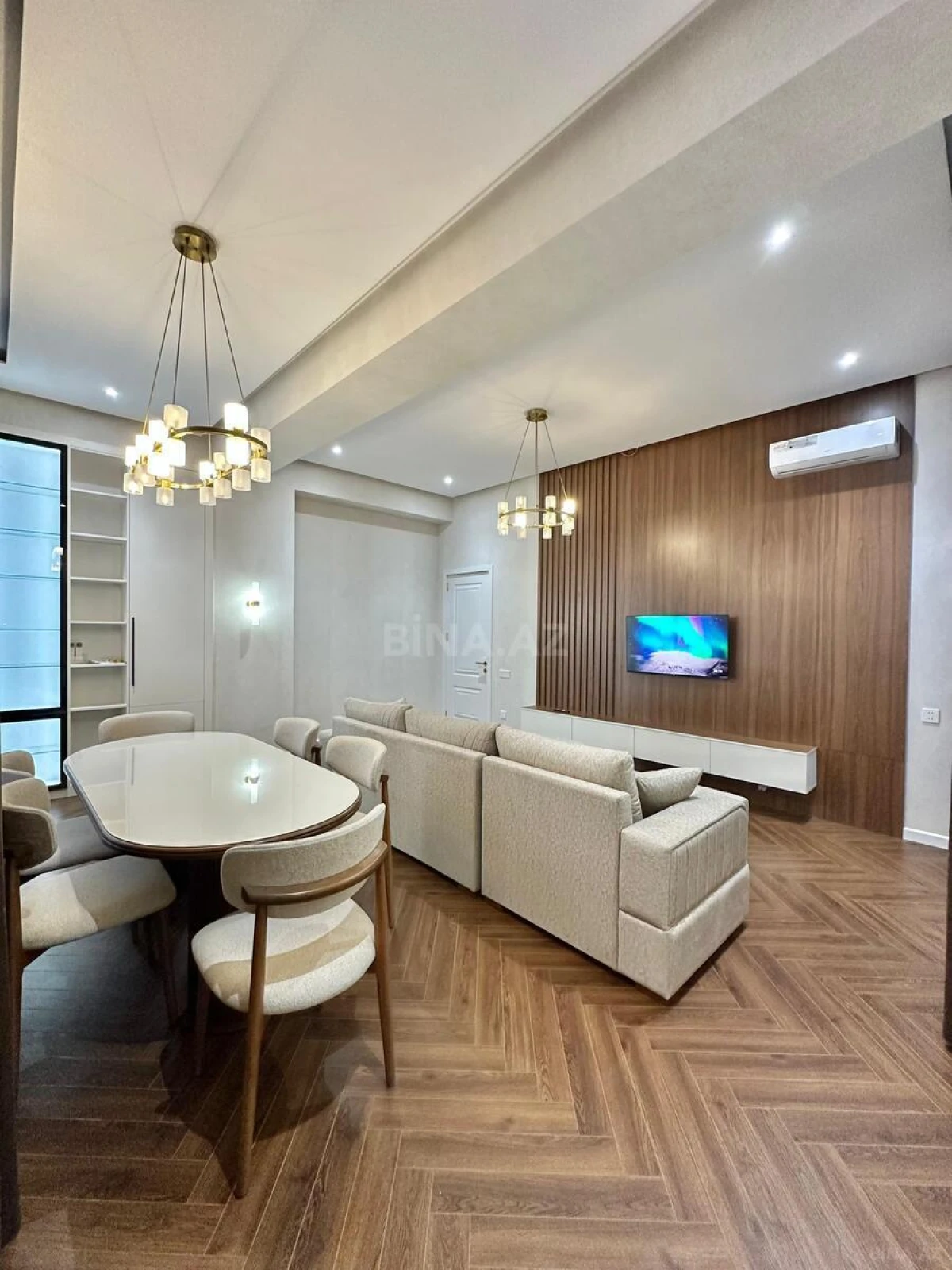 Satılır 3 otaqlı mənzil 125 m²