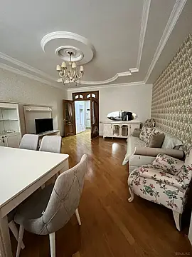 Kirayə verilir 3 otaqlı mənzil 150 m² — Bakı 3 otaq 150.00 m²