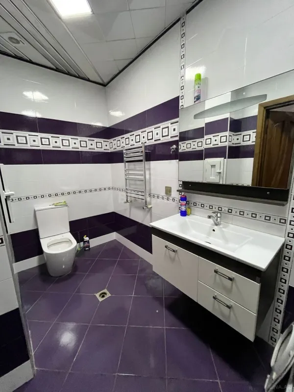 Kirayə verilir 3 otaqlı mənzil 150 m²