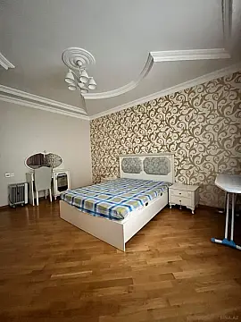 Kirayə verilir 3 otaqlı mənzil 150 m²