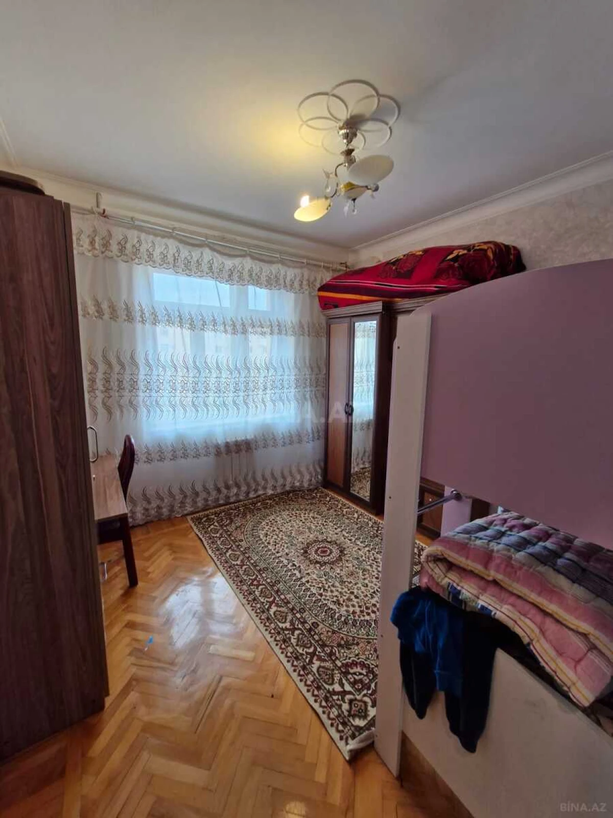 Satılır 5 otaqlı mənzil 125 m²