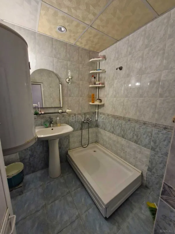 Satılır 5 otaqlı mənzil 125 m²