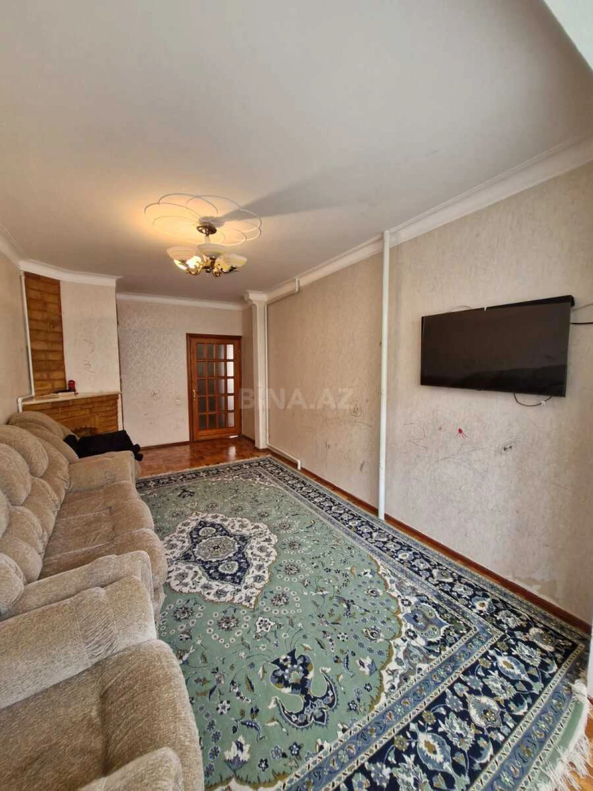 Satılır 5 otaqlı mənzil 125 m²