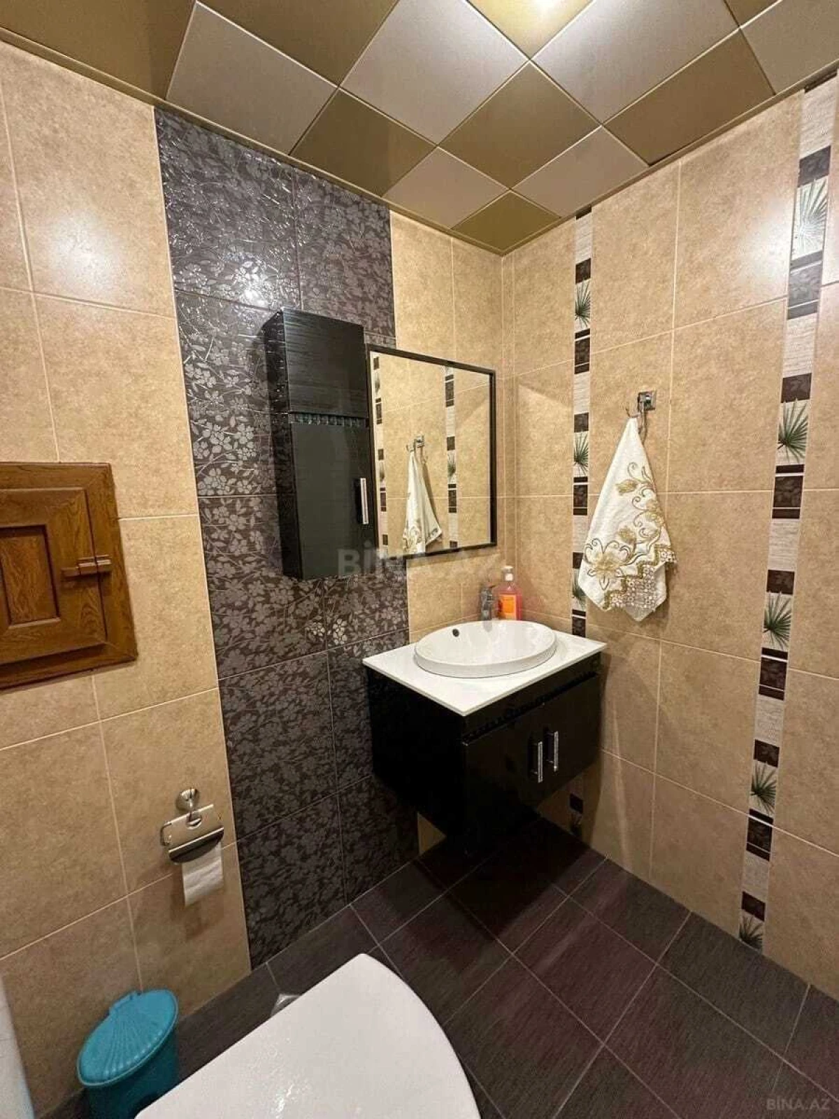 Satılır 3 otaqlı mənzil 140 m²