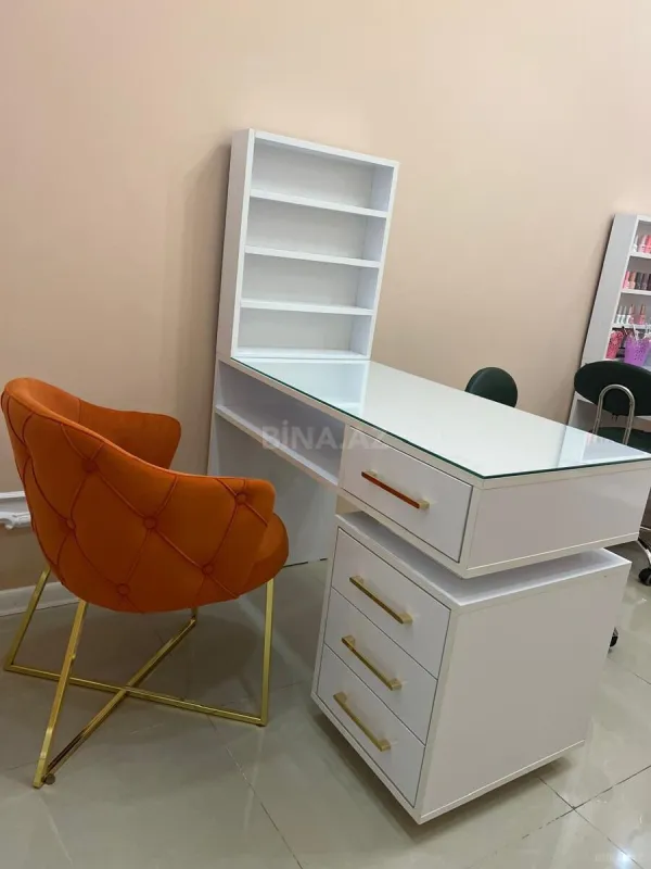 Satılır obyekt 100 m²