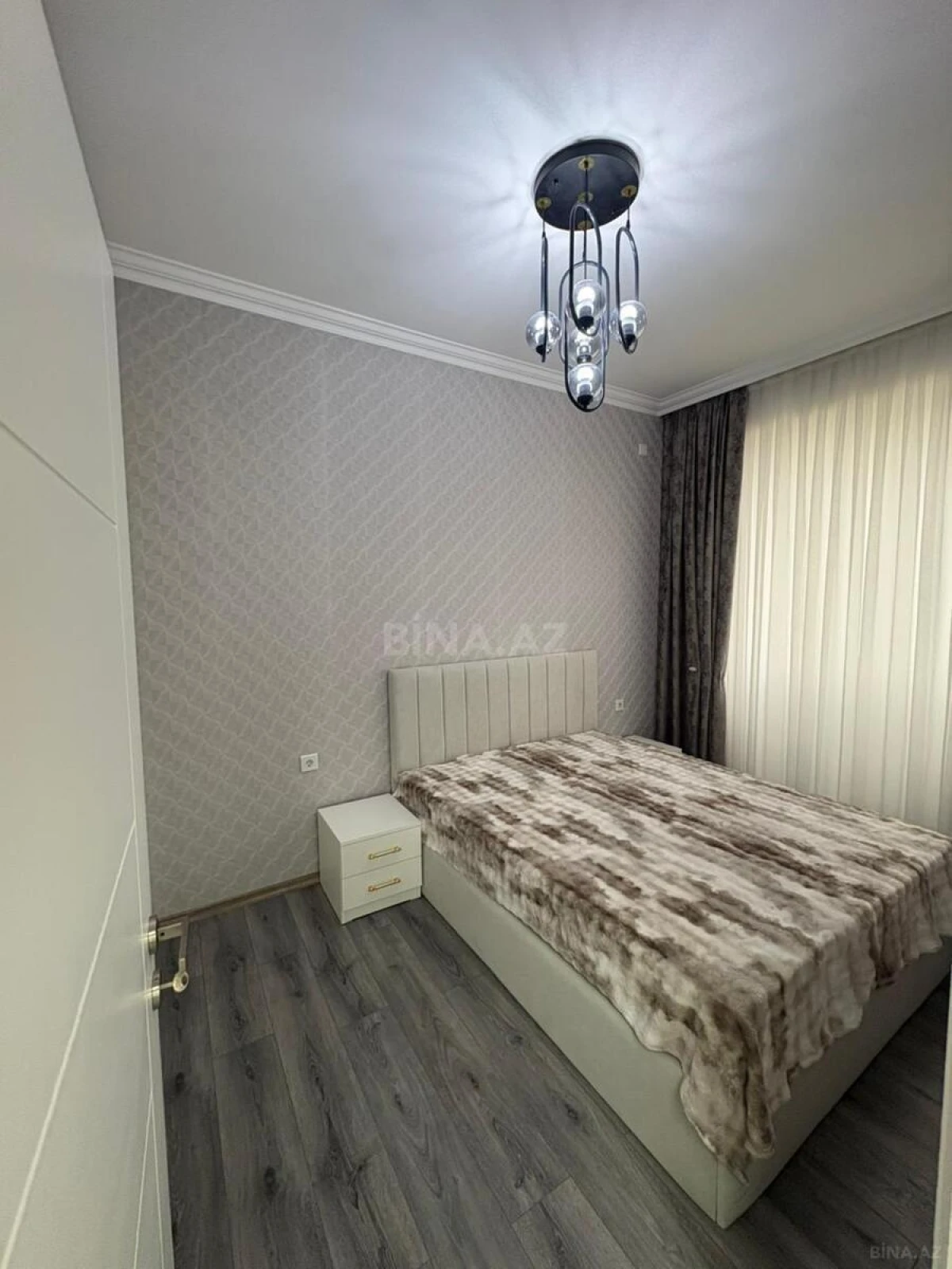 Kirayə verilir 2 otaqlı mənzil 62 m²