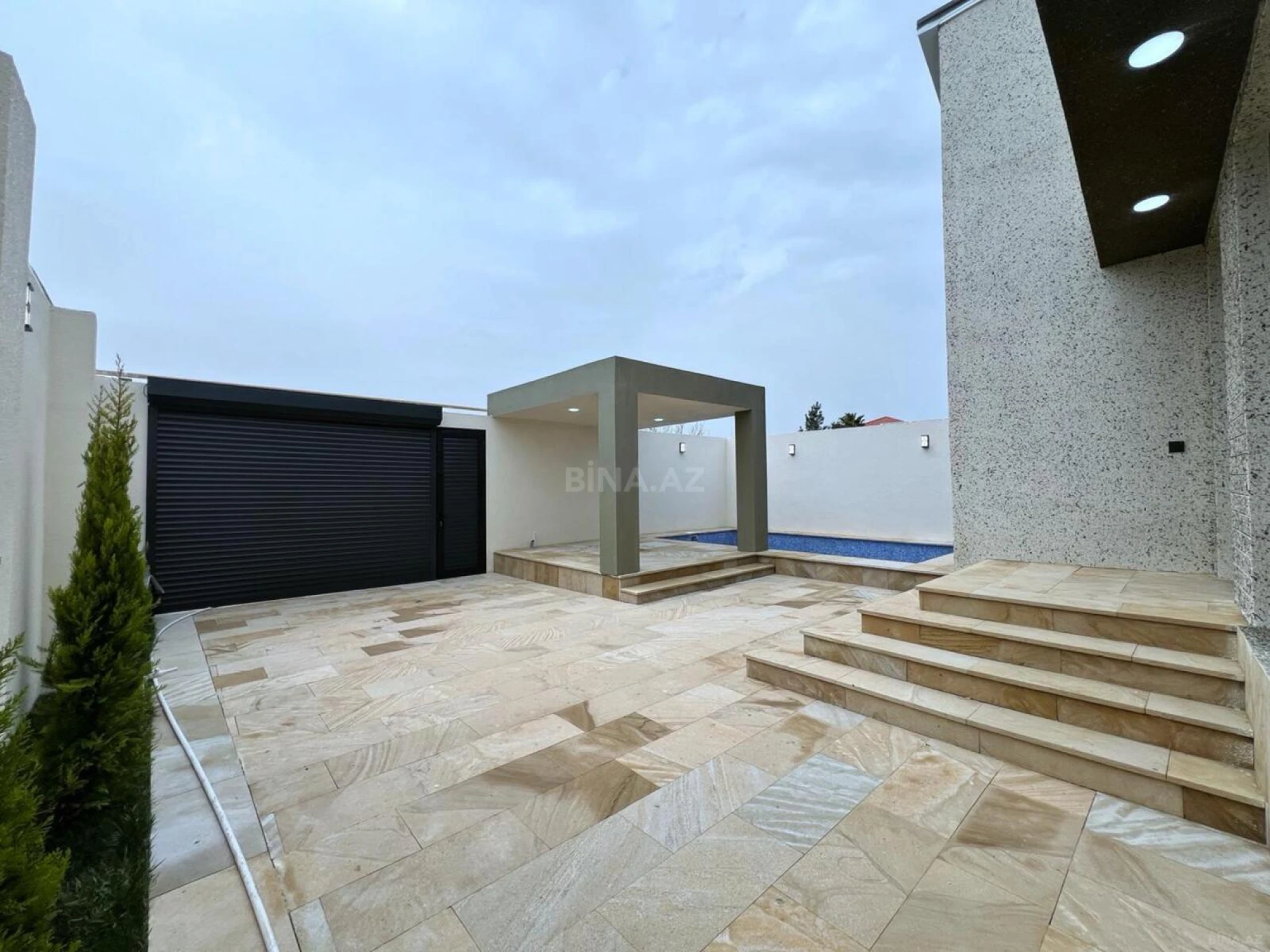 Satılır 4 otaqlı həyət evi 150 m²