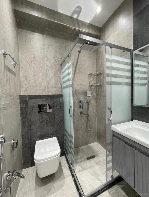 Kirayə verilir 2 otaqlı mənzil 70 m²