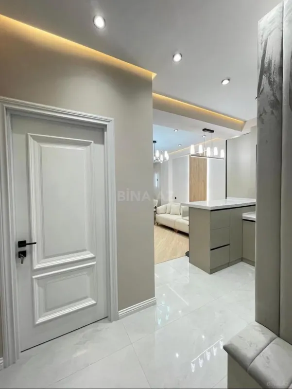 Kirayə verilir 2 otaqlı mənzil 70 m²