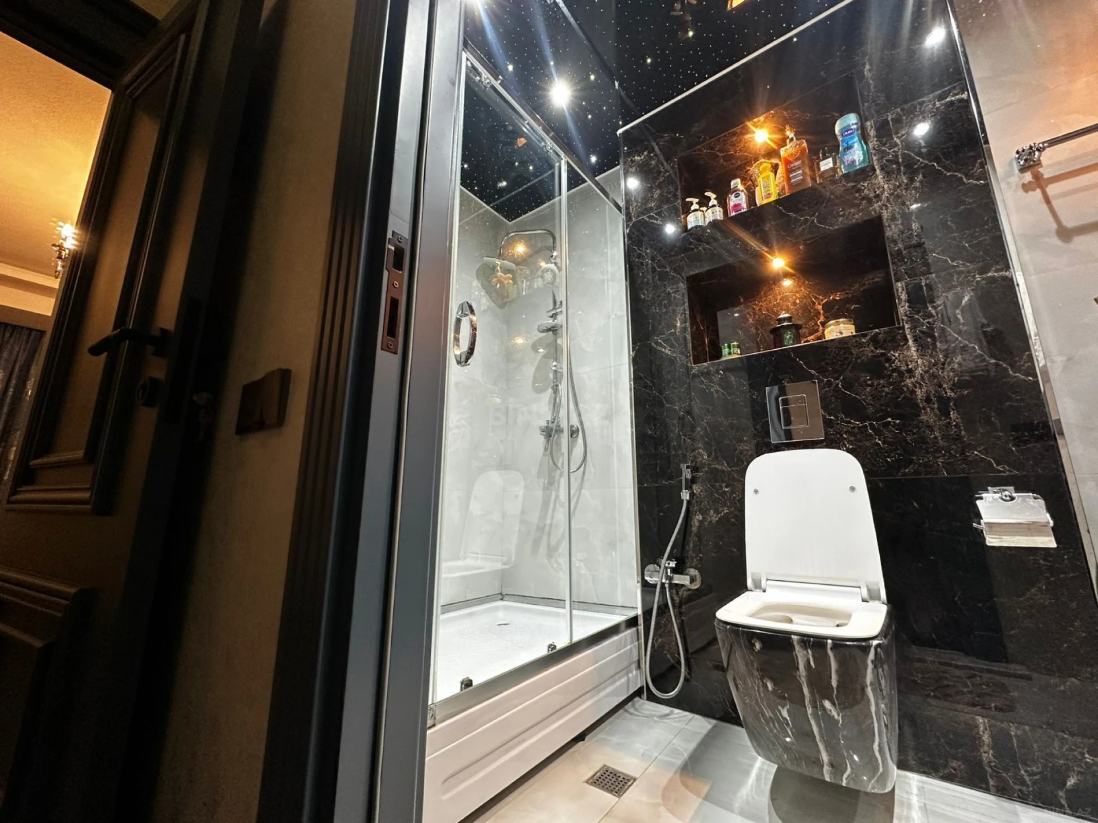 Satılır 3 otaqlı mənzil 71 m²