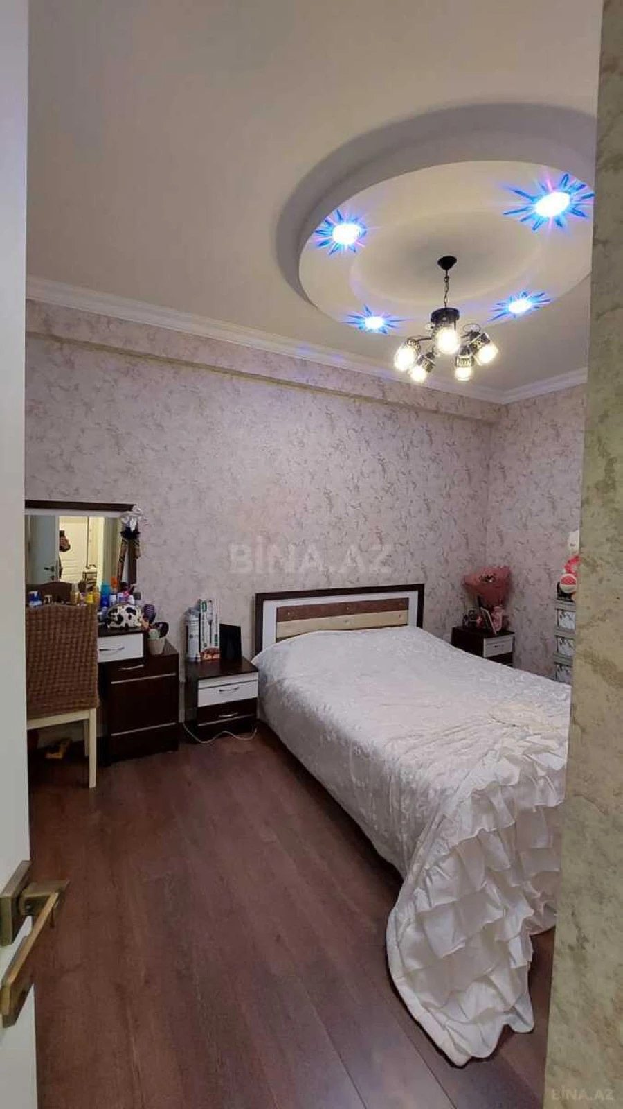 Satılır 2 otaqlı mənzil 55.5 m²