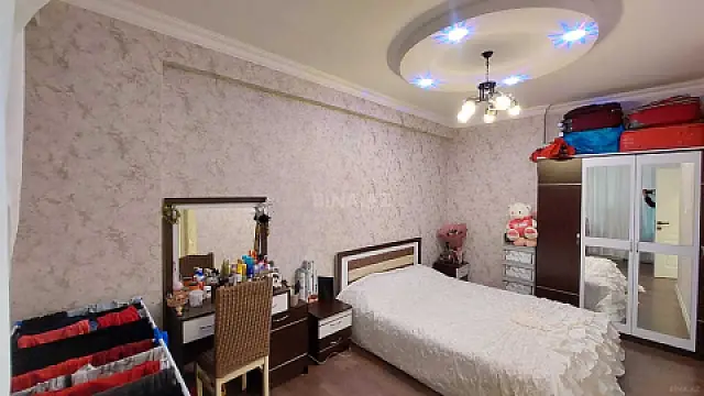 Satılır 2 otaqlı mənzil 55.5 m²