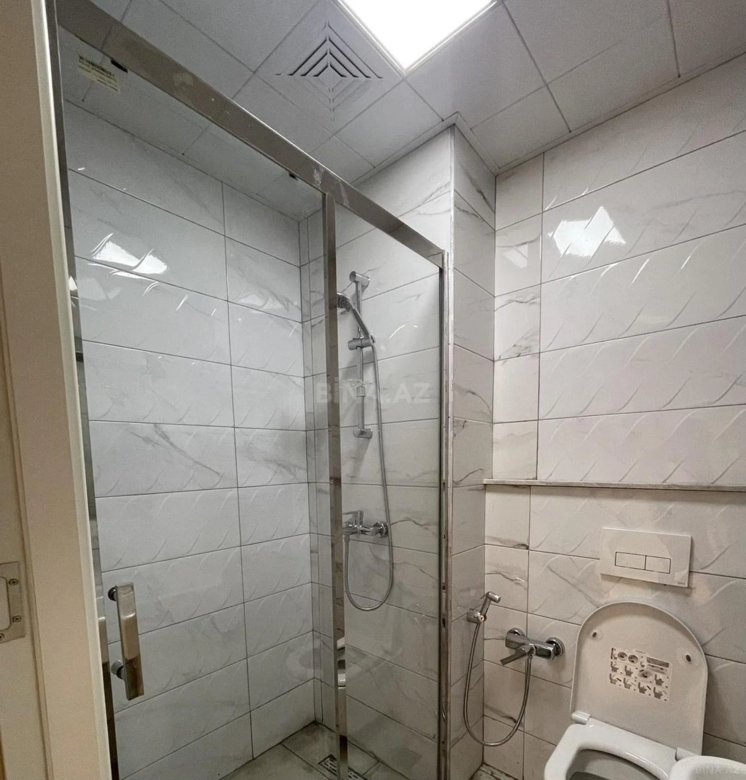 Kirayə verilir 2 otaqlı mənzil 50 m²
