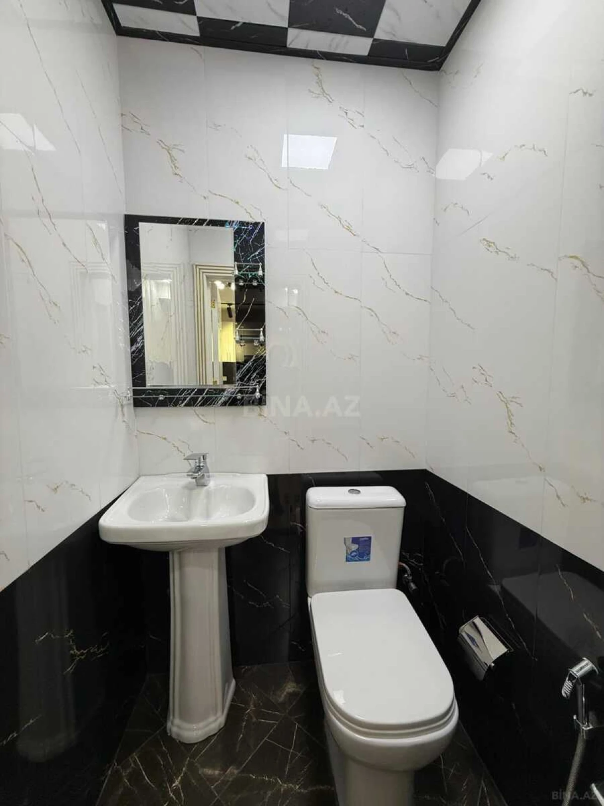 Satılır 3 otaqlı mənzil 74 m²