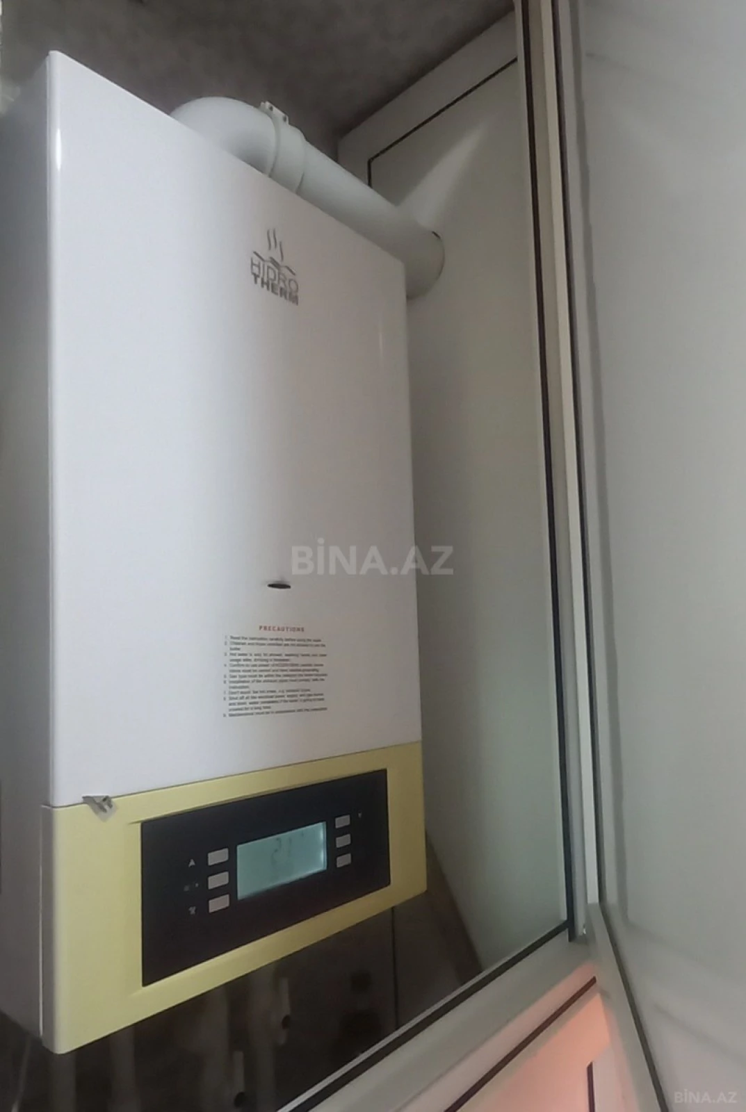 Satılır 4 otaqlı mənzil 136 m²