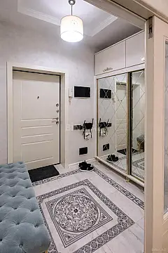 Satılır 4 otaqlı mənzil 136 m²