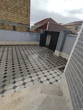 Satılır 4 otaqlı həyət evi 120 m²