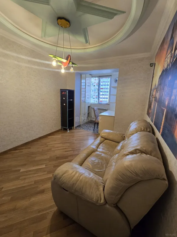 Kirayə verilir 4 otaqlı mənzil 112 m²