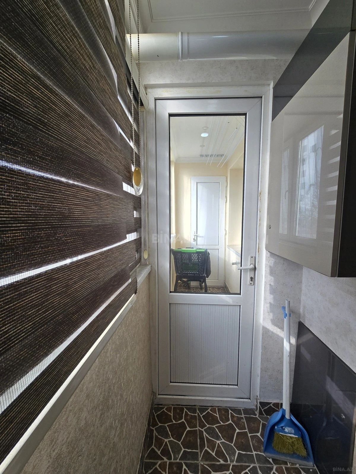 Kirayə verilir 4 otaqlı mənzil 112 m²