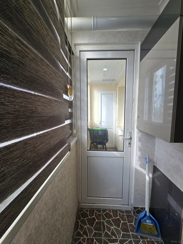 Kirayə verilir 4 otaqlı mənzil 112 m²