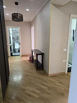 Kirayə verilir 4 otaqlı mənzil 112 m²