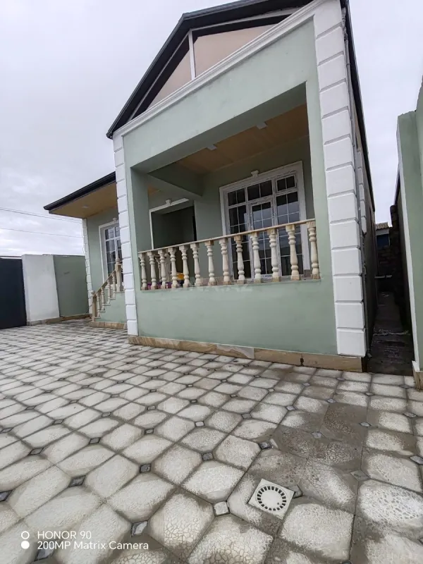 Satılır 4 otaqlı həyət evi 110 m²