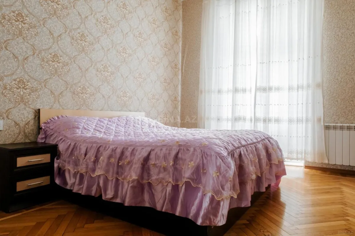 Kirayə verilir 2 otaqlı mənzil 55 m²